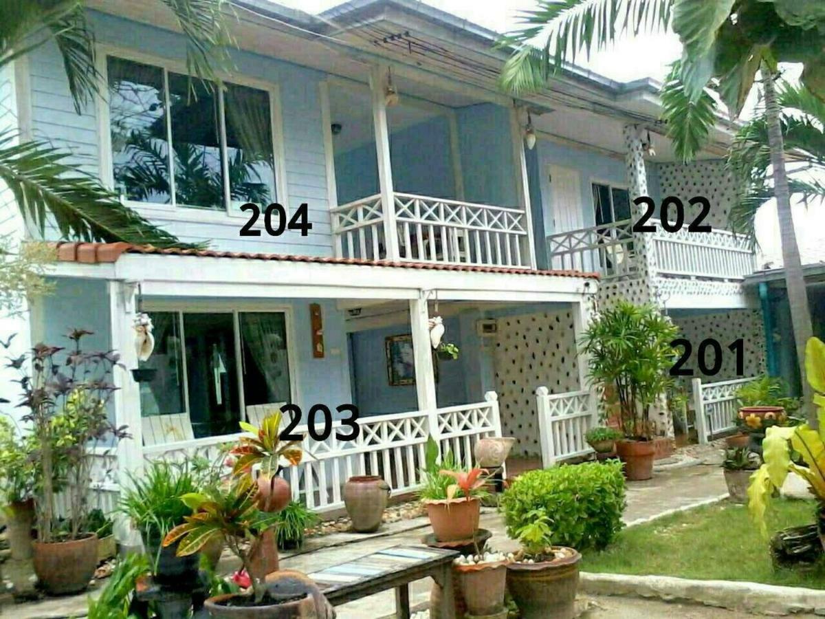Sukkee Beach Resort Ko Lan Luaran gambar